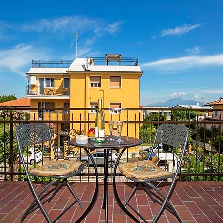 Villa Mimosa - Appartamento 2 - Happy Rentals Desenzano del Garda Dış mekan fotoğraf