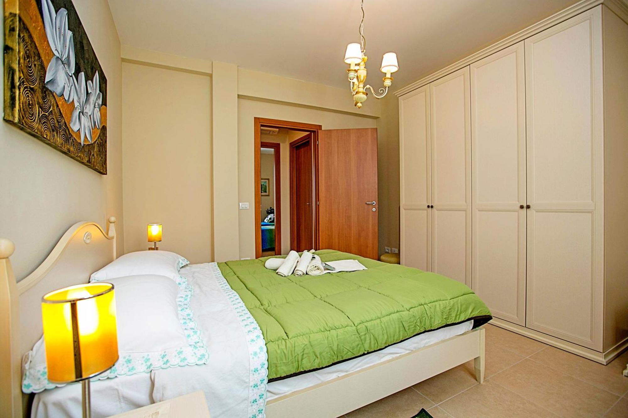 Villa Mimosa - Appartamento 2 - Happy Rentals Desenzano del Garda Dış mekan fotoğraf