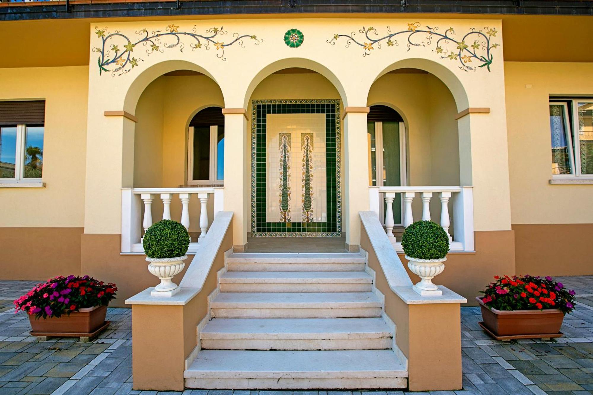 Villa Mimosa - Appartamento 2 - Happy Rentals Desenzano del Garda Dış mekan fotoğraf